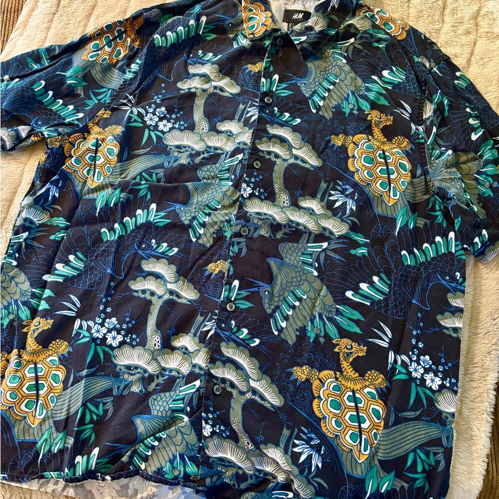 H&M Navy Blue Teal Botanical Crane Print Button-Down Shirt